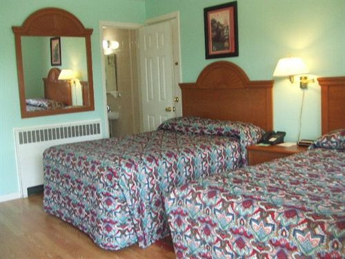 Robin Hood Motel Saratoga Springs Zewnętrze zdjęcie
