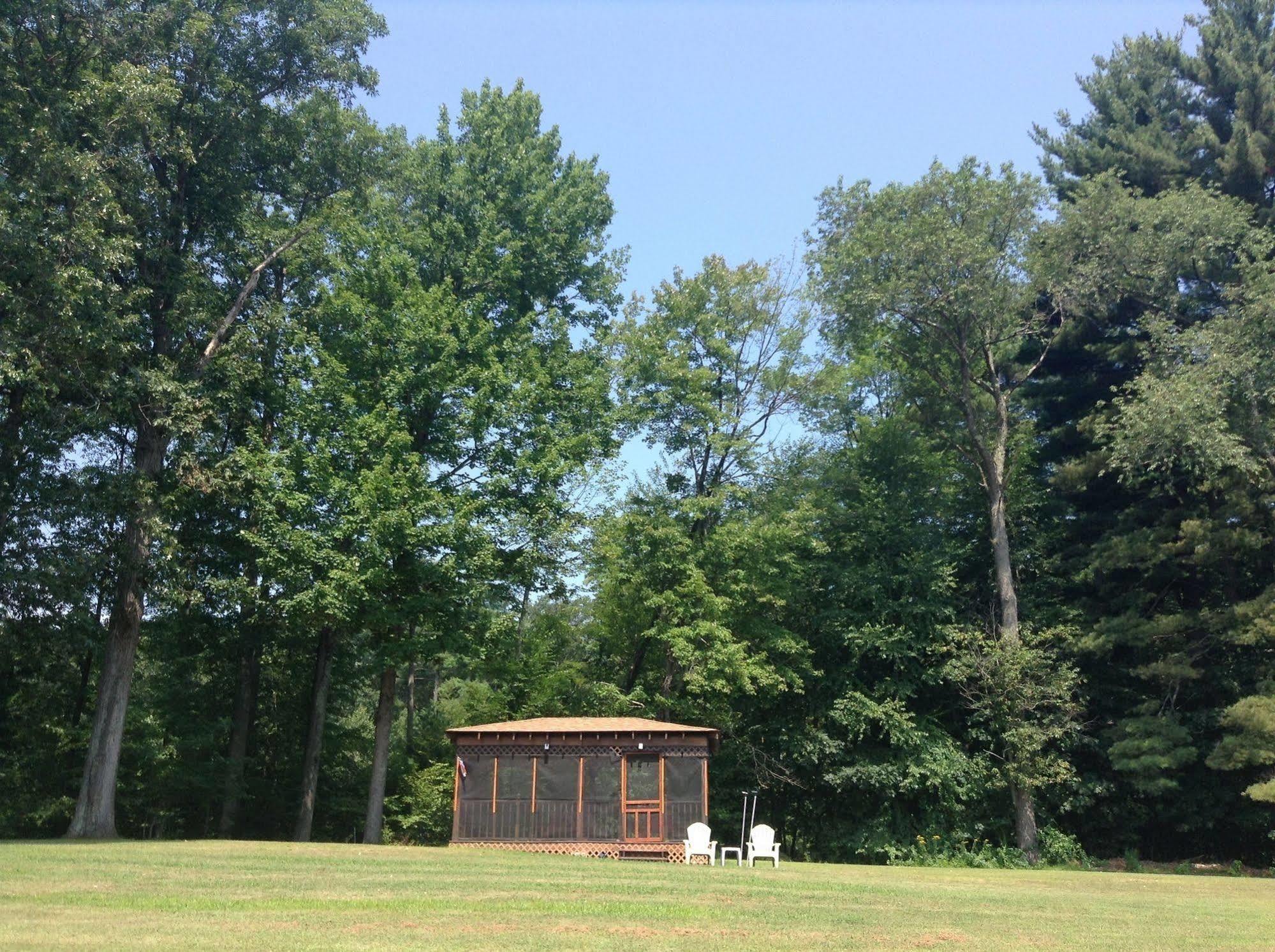 Robin Hood Motel Saratoga Springs Zewnętrze zdjęcie
